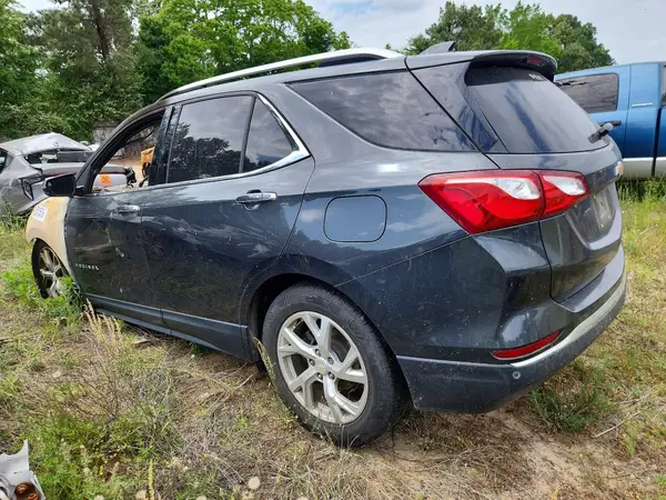 2GNAXMEV7J6122463 2018 CHEVROLET EQUINOX - Image 2