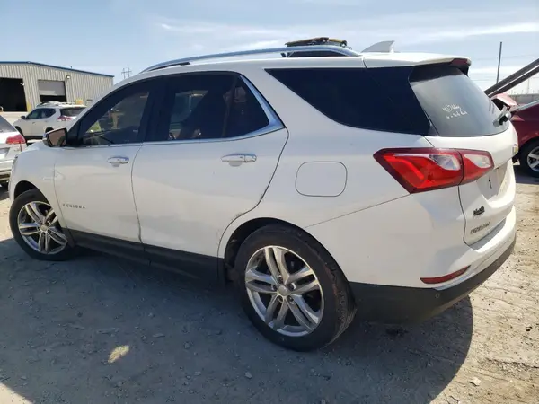2GNAXMEV8J6104070 2018 CHEVROLET EQUINOX - Image 2