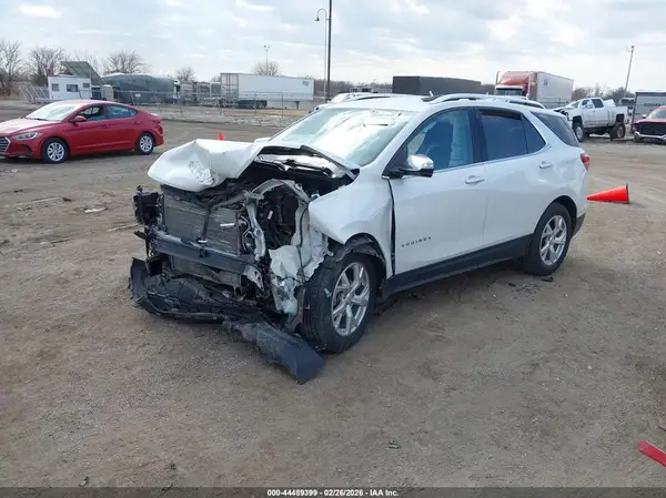 2GNAXMEV8J6289334 2018 CHEVROLET EQUINOX - Image 2