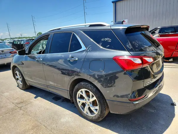 2GNAXMEV9J6205618 2018 CHEVROLET EQUINOX - Image 2