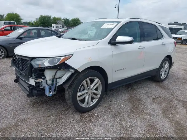 2GNAXMEV9J6216733 2018 CHEVROLET EQUINOX - Image 2