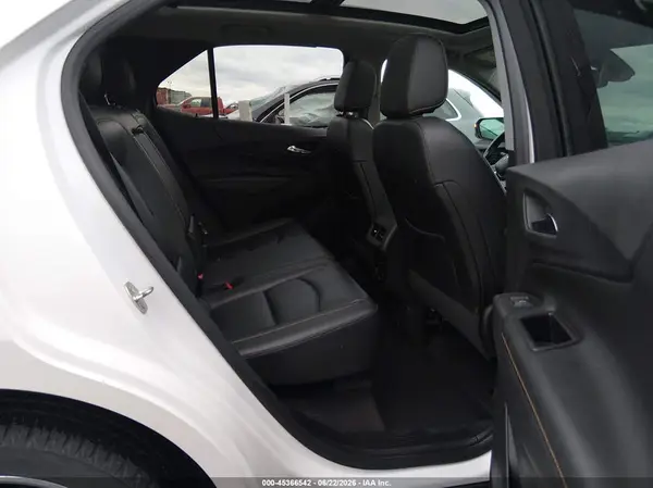2GNAXMEVXJ6258022 2018 CHEVROLET EQUINOX - Image 8