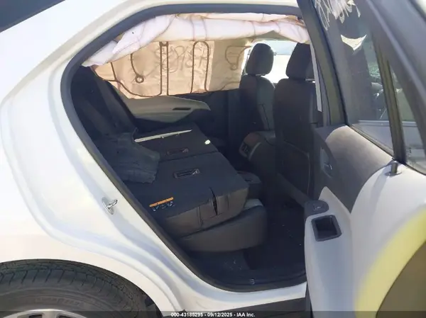 2GNAXMEVXJ6260224 2018 CHEVROLET EQUINOX - Image 8
