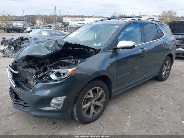 2GNAXMEVXJ6280196 2018 CHEVROLET EQUINOX - Image 2