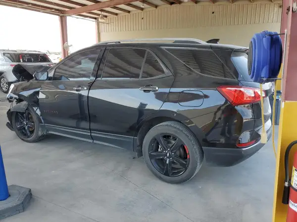 2GNAXNEV0L6283956 2020 CHEVROLET EQUINOX - Image 2