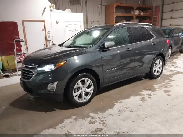 2GNAXNEV4L6178904 2020 CHEVROLET EQUINOX - Image 2