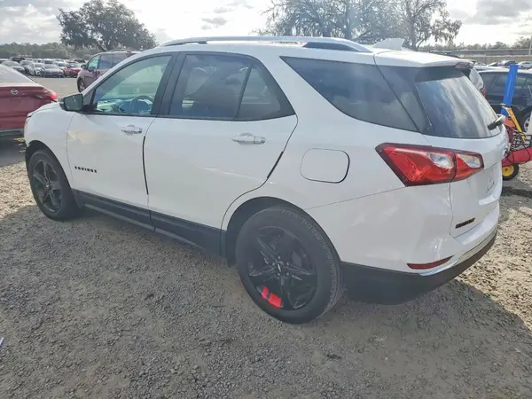 2GNAXNEV6L6285243 2020 CHEVROLET EQUINOX - Image 2