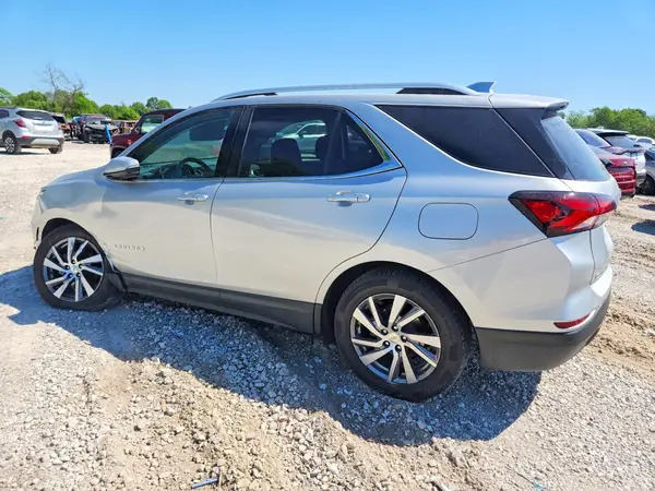 2GNAXNEV8N6125528 2022 CHEVROLET EQUINOX - Image 2