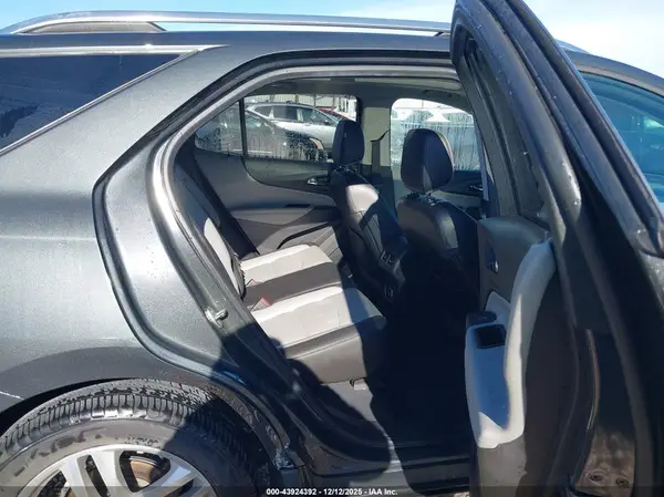2GNAXNEV9K6256334 2019 CHEVROLET EQUINOX - Image 8