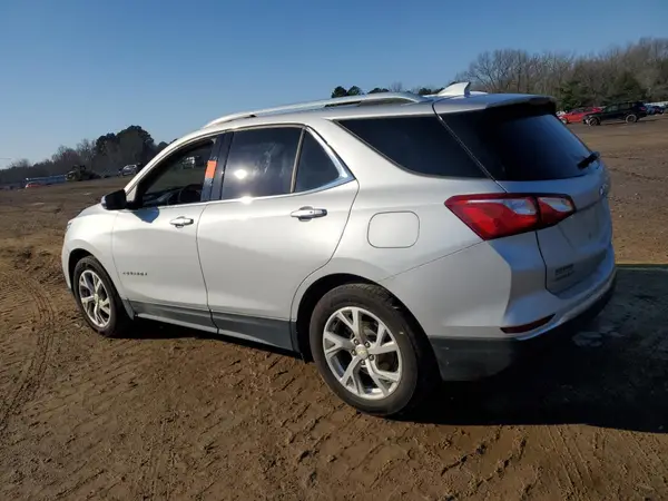 2GNAXNEV9K6284005 2019 CHEVROLET EQUINOX - Image 2