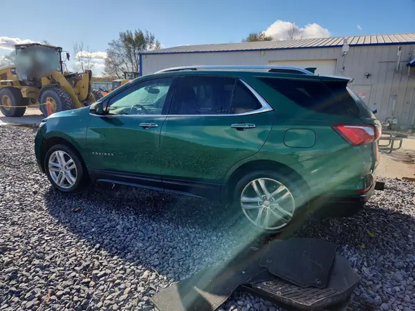 2GNAXNEX5J6167960 2018 CHEVROLET EQUINOX - Image 2