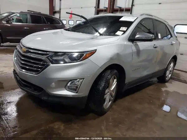 2GNAXNEX6J6140699 2018 CHEVROLET EQUINOX - Image 2