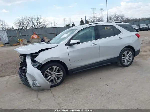 2GNAXPEX0K6210579 2019 CHEVROLET EQUINOX - Image 2