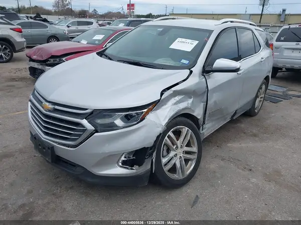 2GNAXPEX0K6260205 2019 CHEVROLET EQUINOX - Image 2