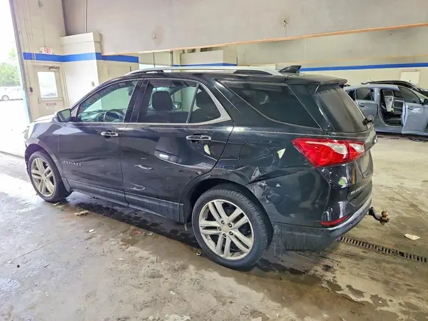 2GNAXPEX2K6105848 2019 CHEVROLET EQUINOX - Image 2