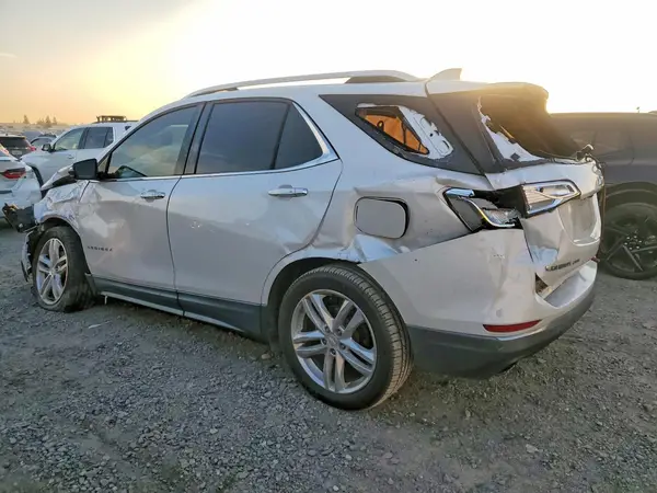 2GNAXPEX2K6268757 2019 CHEVROLET EQUINOX - Image 2