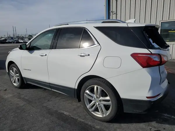 2GNAXPEX2L6229944 2020 CHEVROLET EQUINOX - Image 2