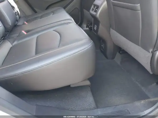 2GNAXPEX3K6142116 2019 CHEVROLET EQUINOX - Image 8