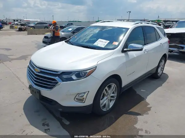 2GNAXPEX6K6230545 2019 CHEVROLET EQUINOX - Image 2