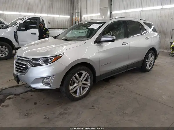 2GNAXPEX7K6235186 2019 CHEVROLET EQUINOX - Image 2
