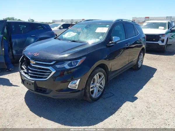 2GNAXPEX7L6179557 2020 CHEVROLET EQUINOX - Image 2