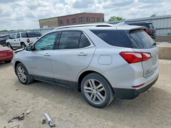 2GNAXPEX8K6211608 2019 CHEVROLET EQUINOX - Image 2