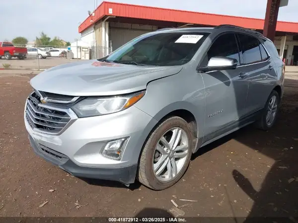 2GNAXPEX9K6263104 2019 CHEVROLET EQUINOX - Image 2