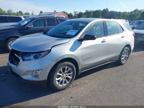 2GNAXREV0J6134533 2018 CHEVROLET EQUINOX - Image 2