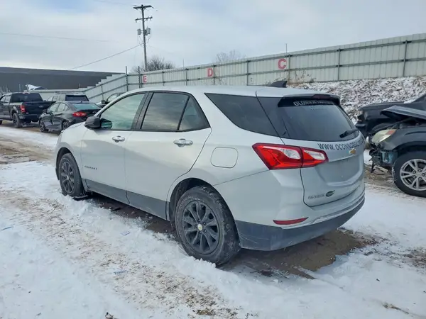 2GNAXREV0J6206802 2018 CHEVROLET EQUINOX - Image 2