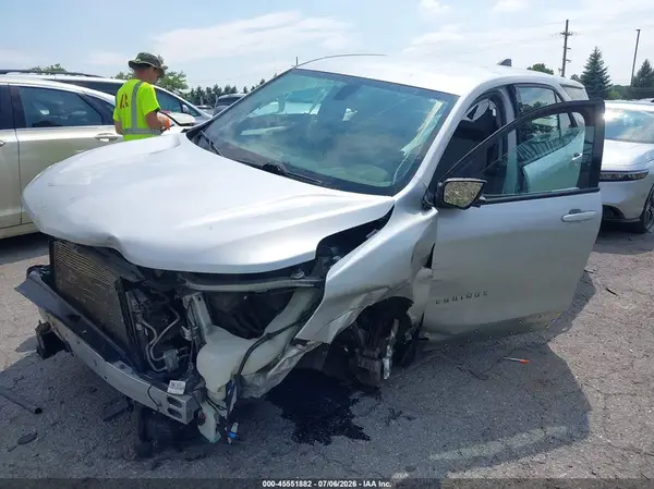 2GNAXREV0J6284173 2018 CHEVROLET EQUINOX - Image 2
