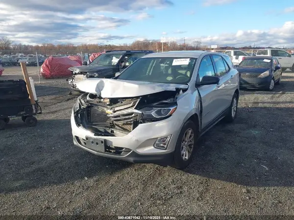 2GNAXREV0J6322369 2018 CHEVROLET EQUINOX - Image 2