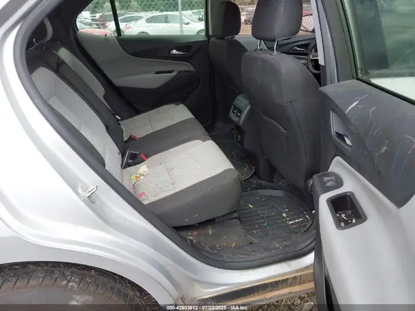 2GNAXREV1J6120477 2018 CHEVROLET EQUINOX - Image 8