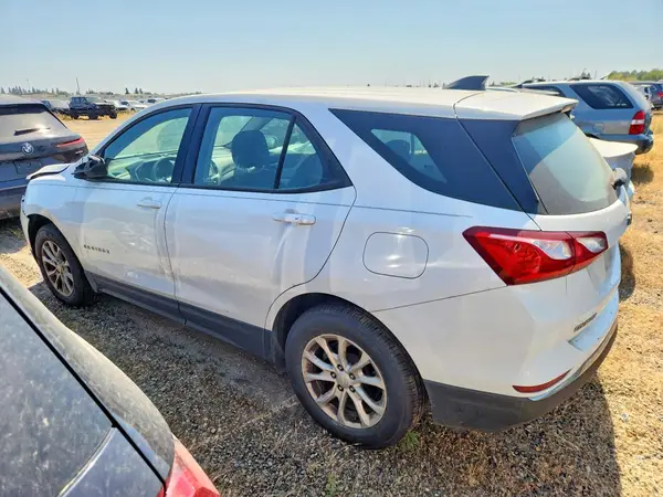 2GNAXREV1J6273134 2018 CHEVROLET EQUINOX - Image 2