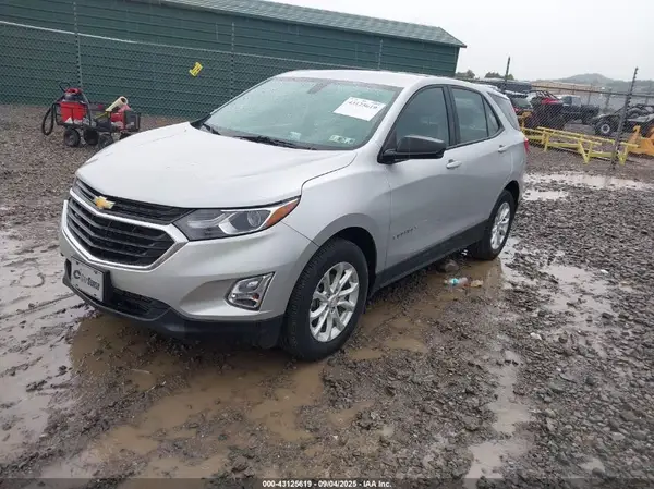 2GNAXREV1J6276955 2018 CHEVROLET EQUINOX - Image 2