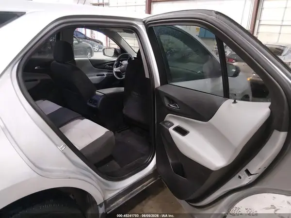 2GNAXREV1J6283548 2018 CHEVROLET EQUINOX - Image 8
