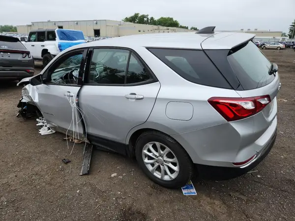 2GNAXREV1J6302079 2018 CHEVROLET EQUINOX - Image 2