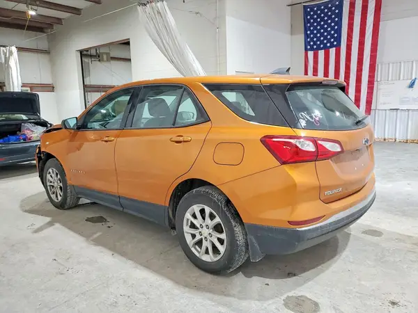 2GNAXREV2J6123114 2018 CHEVROLET EQUINOX - Image 2