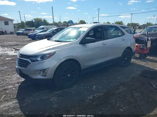2GNAXREV2J6152855 2018 CHEVROLET EQUINOX - Image 2
