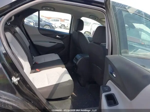 2GNAXREV2J6183040 2018 CHEVROLET EQUINOX - Image 8