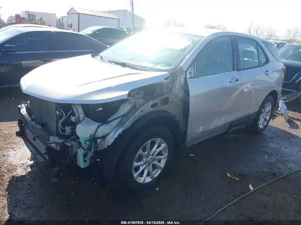 2GNAXREV3J6125311 2018 CHEVROLET EQUINOX - Image 2