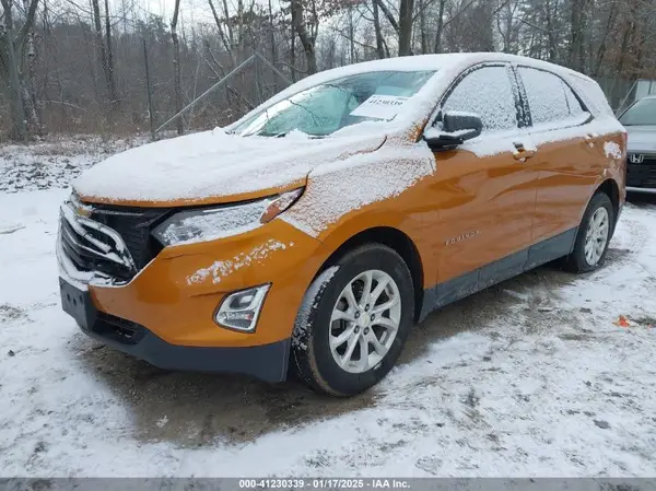 2GNAXREV3J6128998 2018 CHEVROLET EQUINOX - Image 2