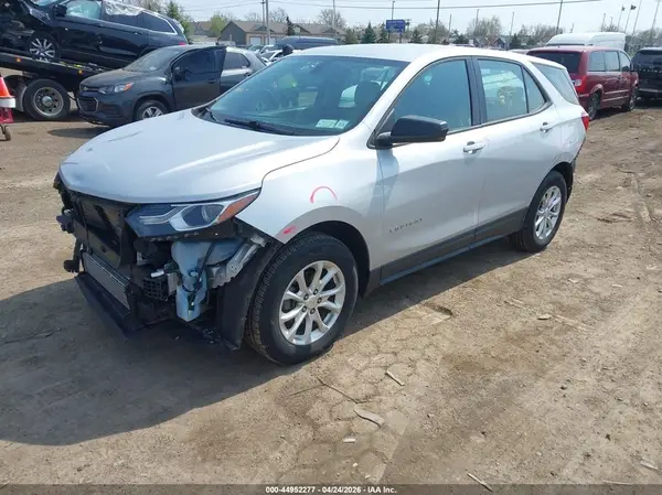 2GNAXREV3J6298696 2018 CHEVROLET EQUINOX - Image 2