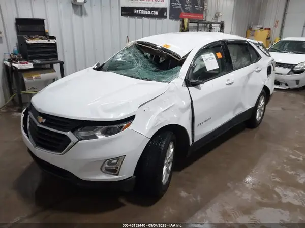 2GNAXREV3J6311494 2018 CHEVROLET EQUINOX - Image 2