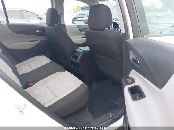 2GNAXREV4J6168099 2018 CHEVROLET EQUINOX - Image 8