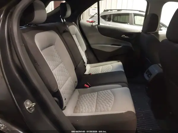 2GNAXREV4J6245098 2018 CHEVROLET EQUINOX - Image 8