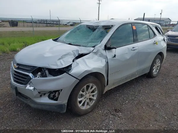 2GNAXREV4J6324982 2018 CHEVROLET EQUINOX - Image 2