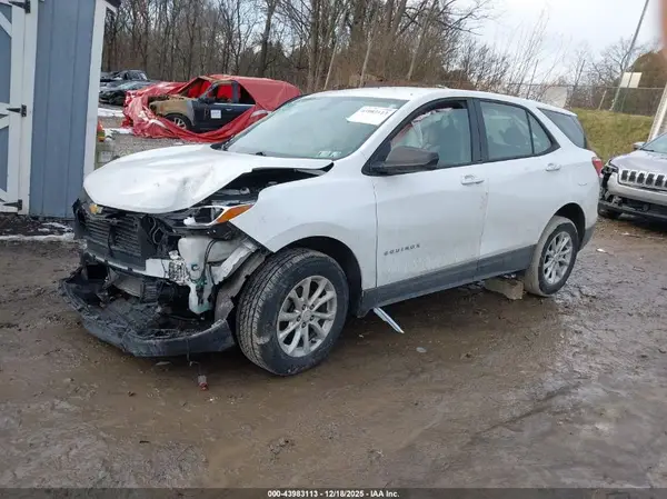 2GNAXREV4J6351678 2018 CHEVROLET EQUINOX - Image 2