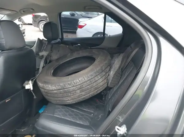 2GNAXREV5J6147987 2018 CHEVROLET EQUINOX - Image 8