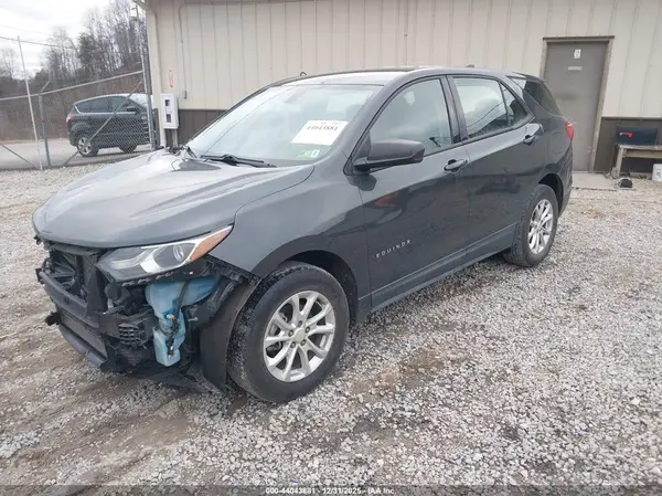 2GNAXREV5J6160609 2018 CHEVROLET EQUINOX - Image 2