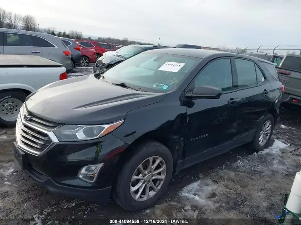 2GNAXREV5J6322951 2018 CHEVROLET EQUINOX - Image 2